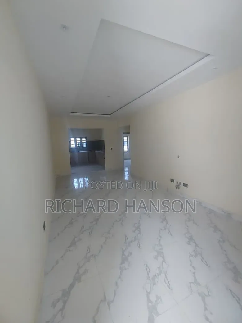 2bdrm Apartment in Secured, Ajiwe for rent