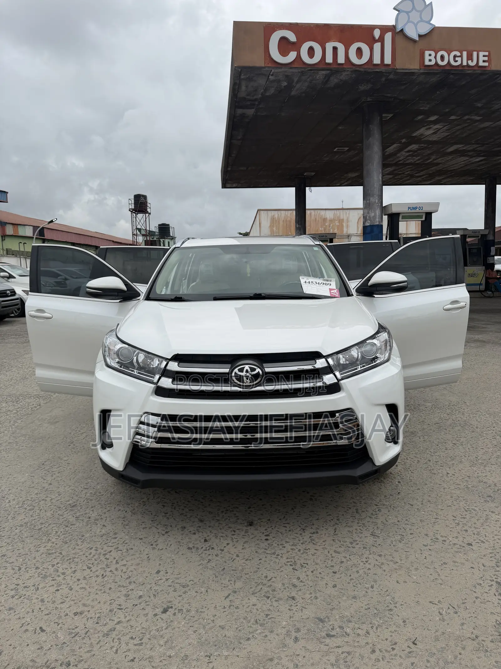 Toyota Highlander XLE V6 4x2 (3.5L 6cyl 6A) 2016 White