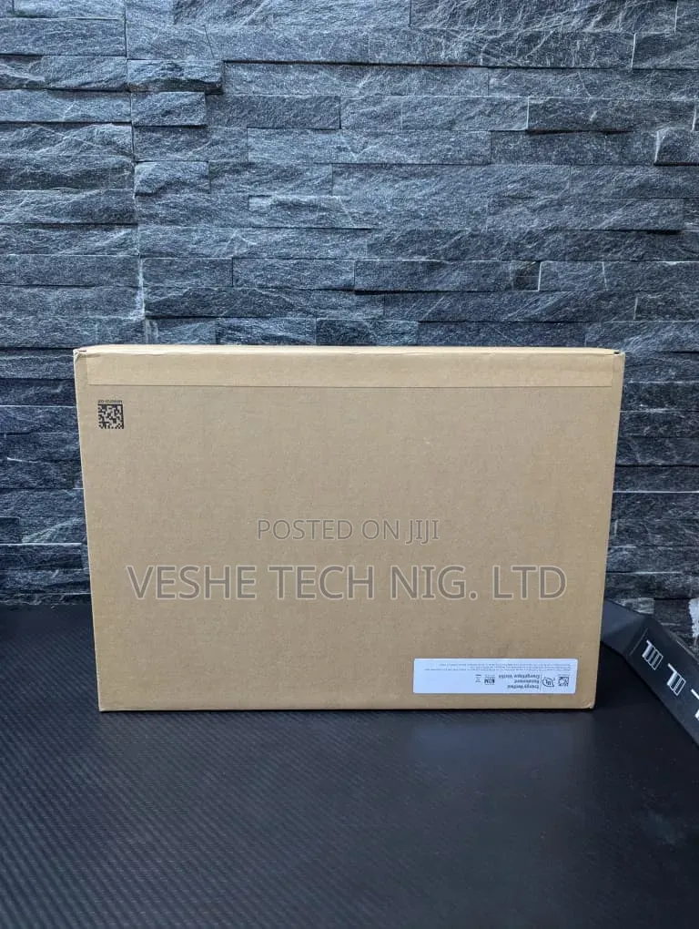 New Laptop Microsoft Surface Laptop 8 32GB Intel Core Ultra 7 SSD 512GB