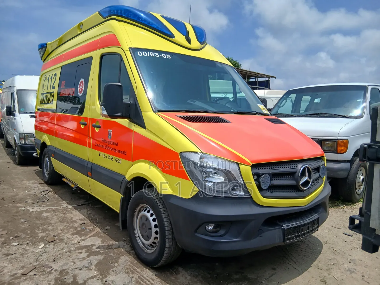 Mercedes-Benz Sprinter 2017 Yellow
