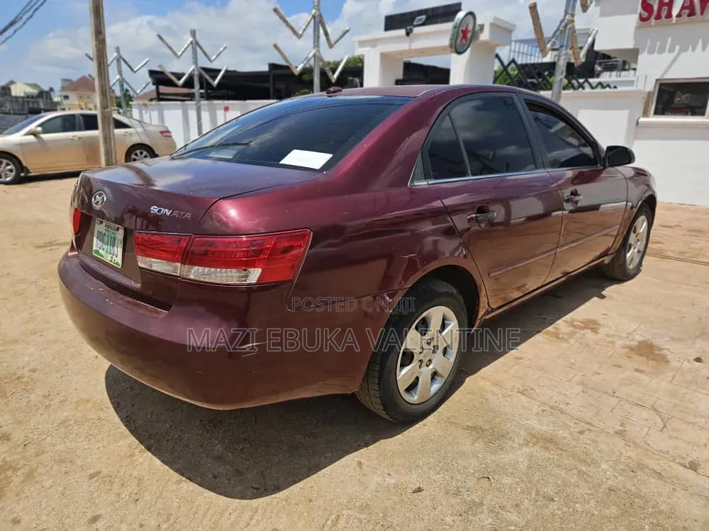 Hyundai Sonata 2007 Red