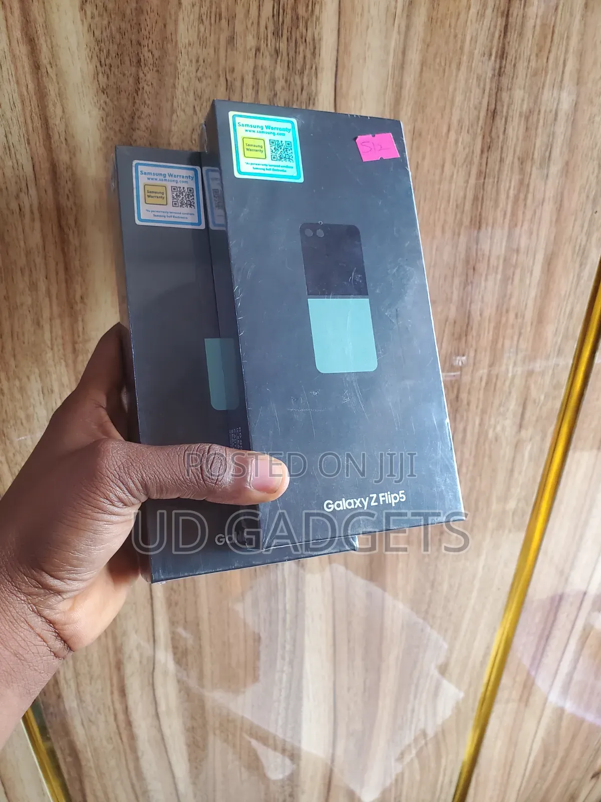 New Samsung Galaxy Z Flip5 256 GB Green