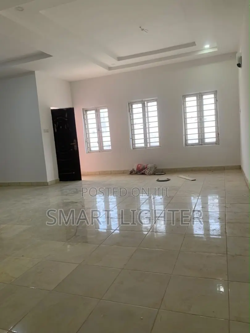 2bdrm Block of Flats in Jahi for rent