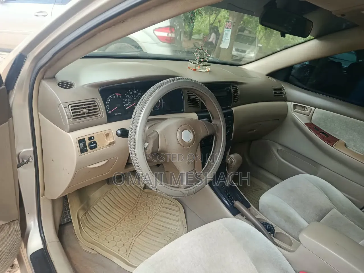 Toyota Corolla 2004 Gold