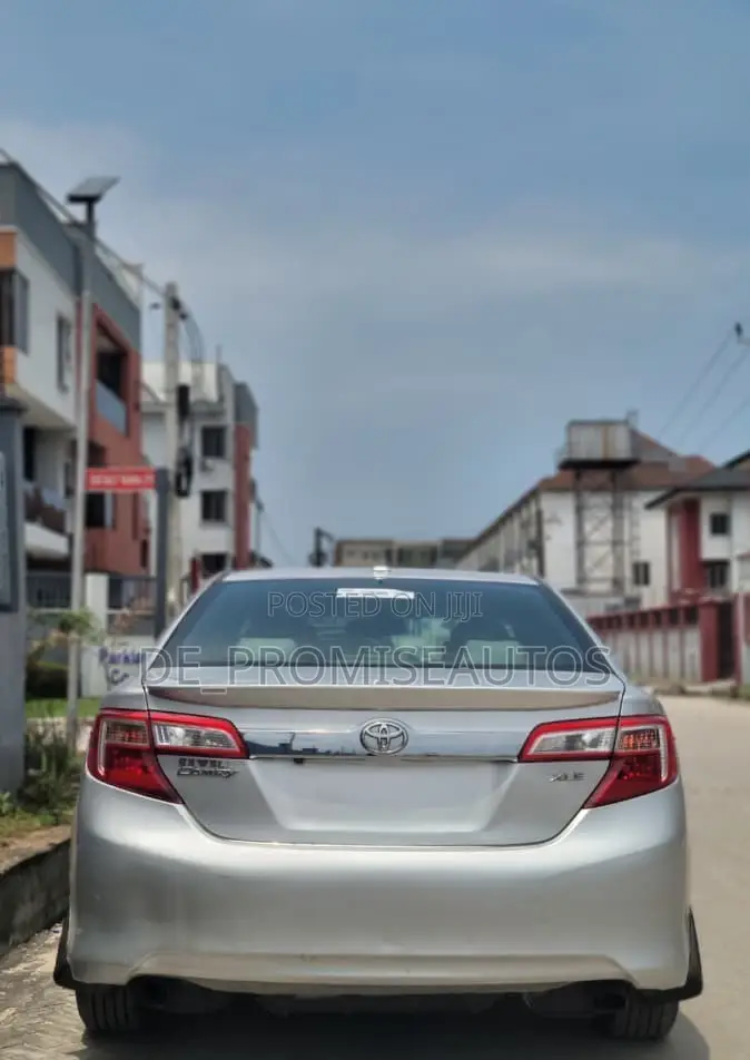 Toyota Camry 2012 Silver