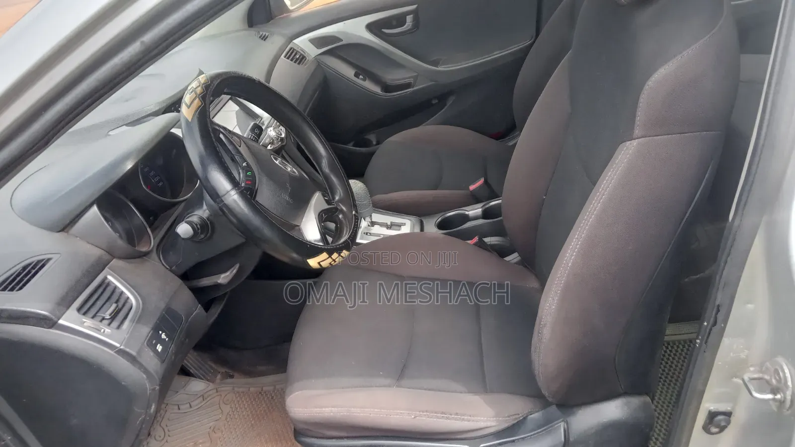 Hyundai Elantra 2012 Silver