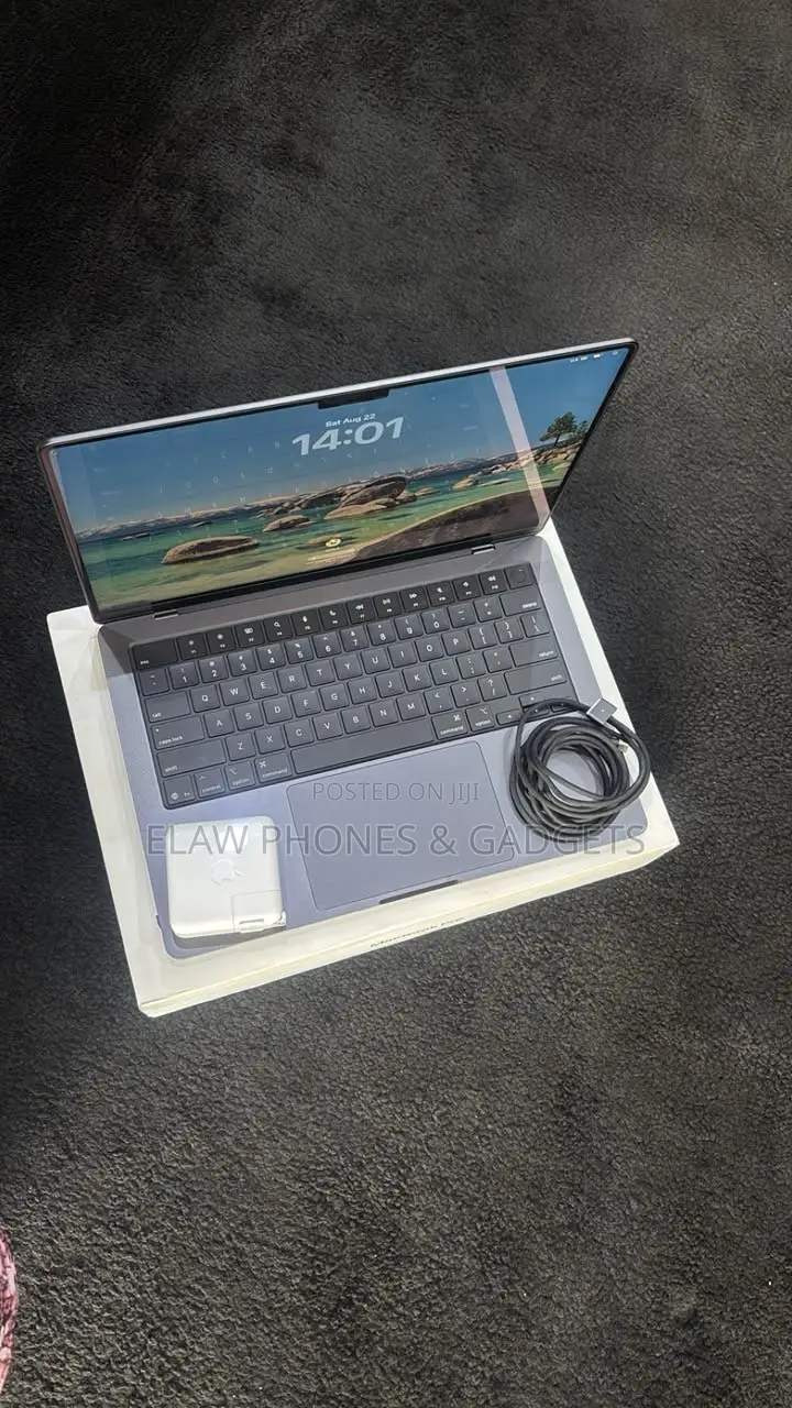 Laptop Apple MacBook Pro 2025 M5 24GB Apple M5 SSD 1T