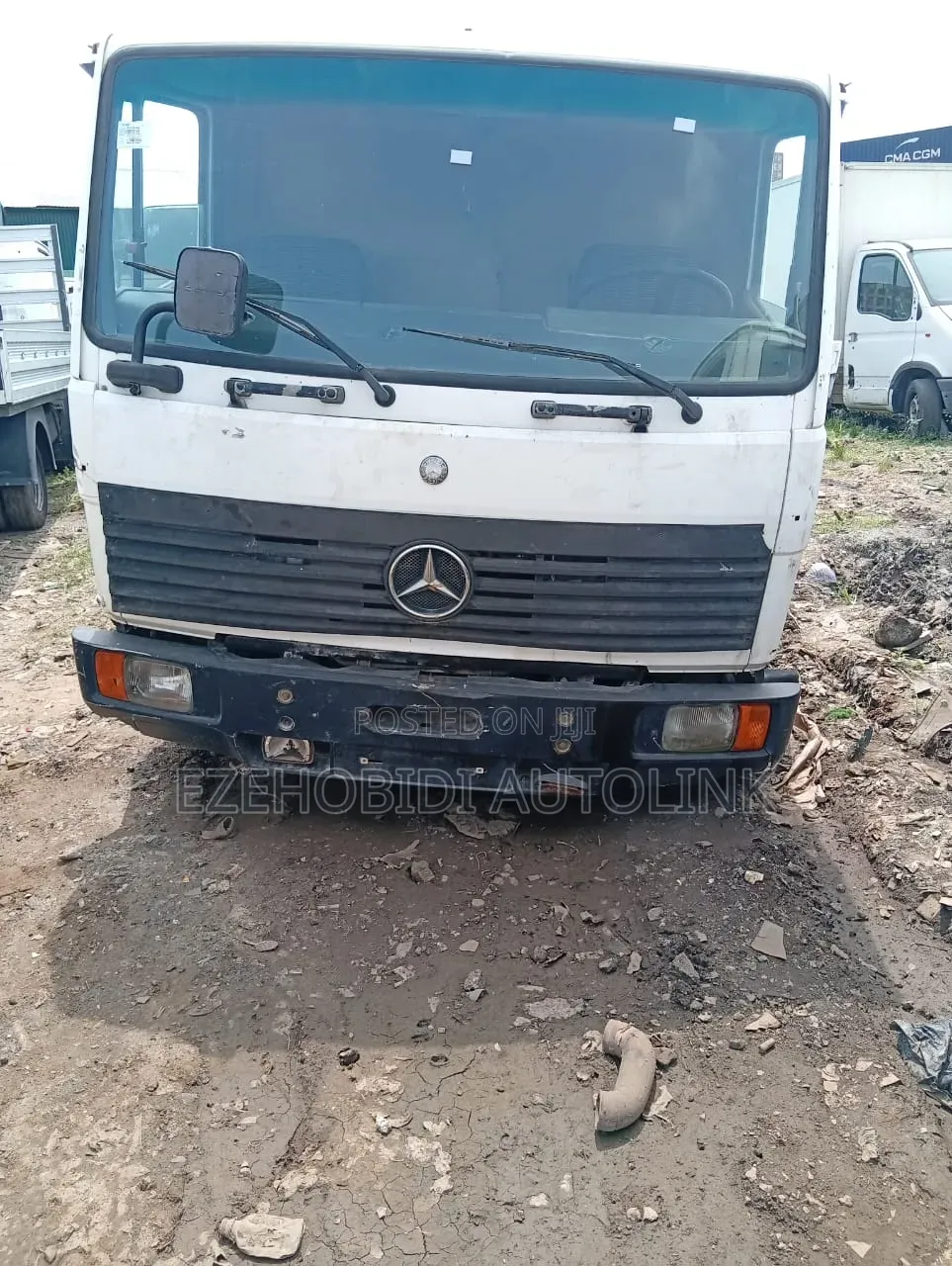 Tokunbo Mercedes Benz 814 Truck. Cap and Chassis.