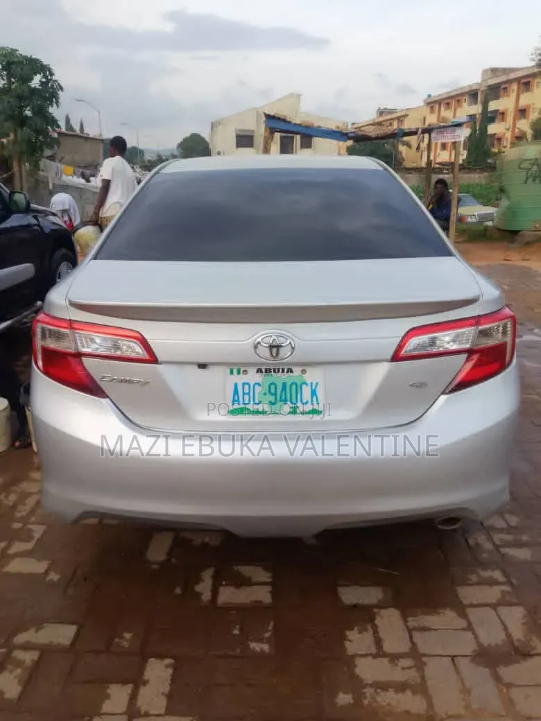 Toyota Camry 2014 Silver
