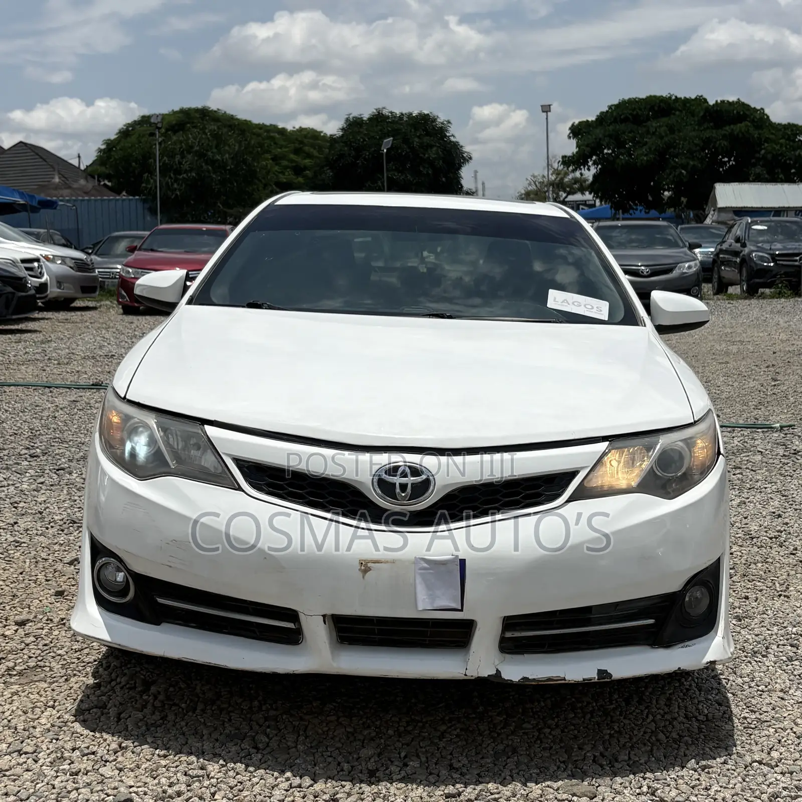 Toyota Camry SE 4dr Sedan (2.5L 4cyl 6A) 2014 White