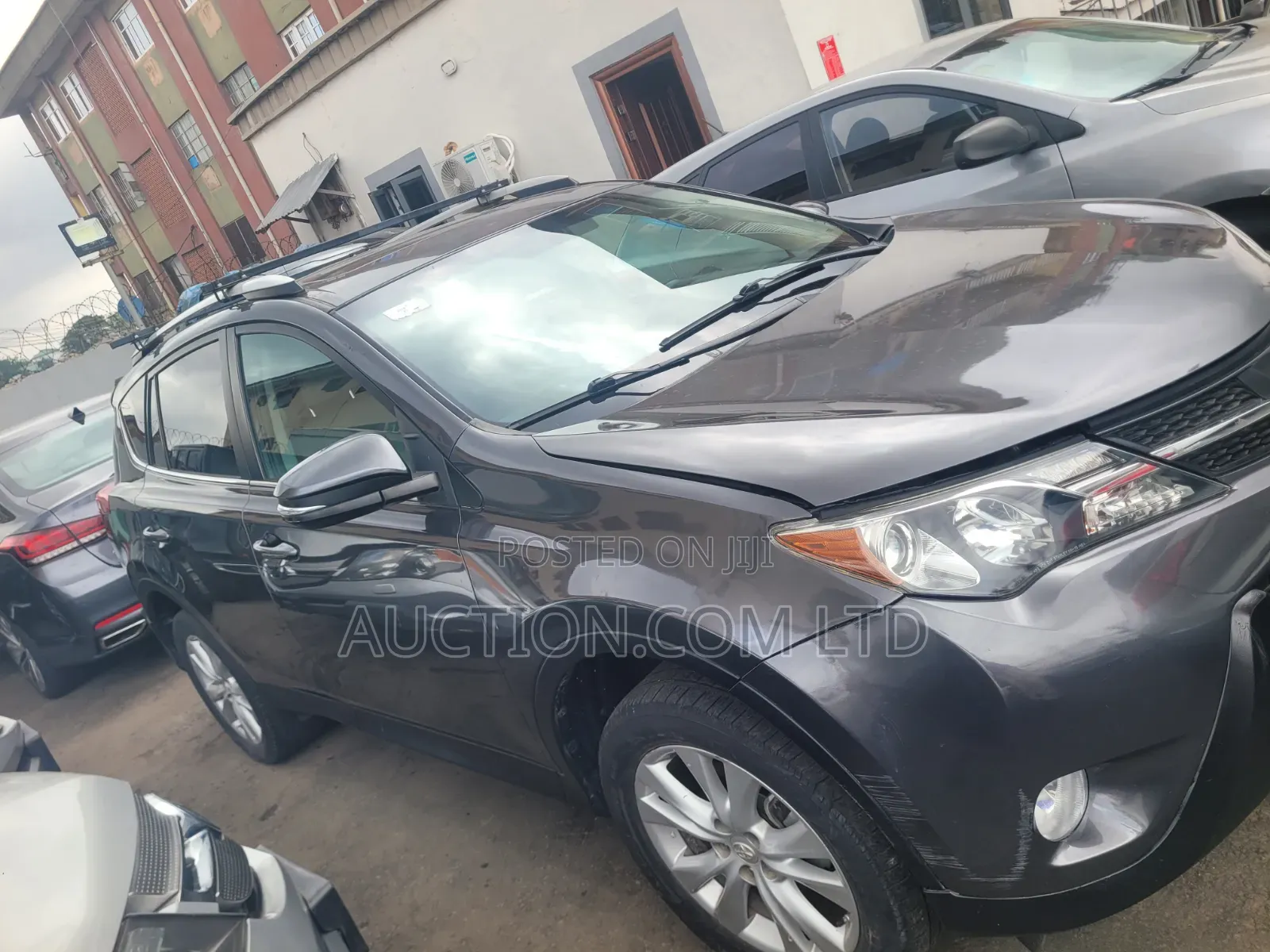 Toyota RAV4 Limited 4dr SUV AWD (2.5L 4cyl 6A) 2015 Gray