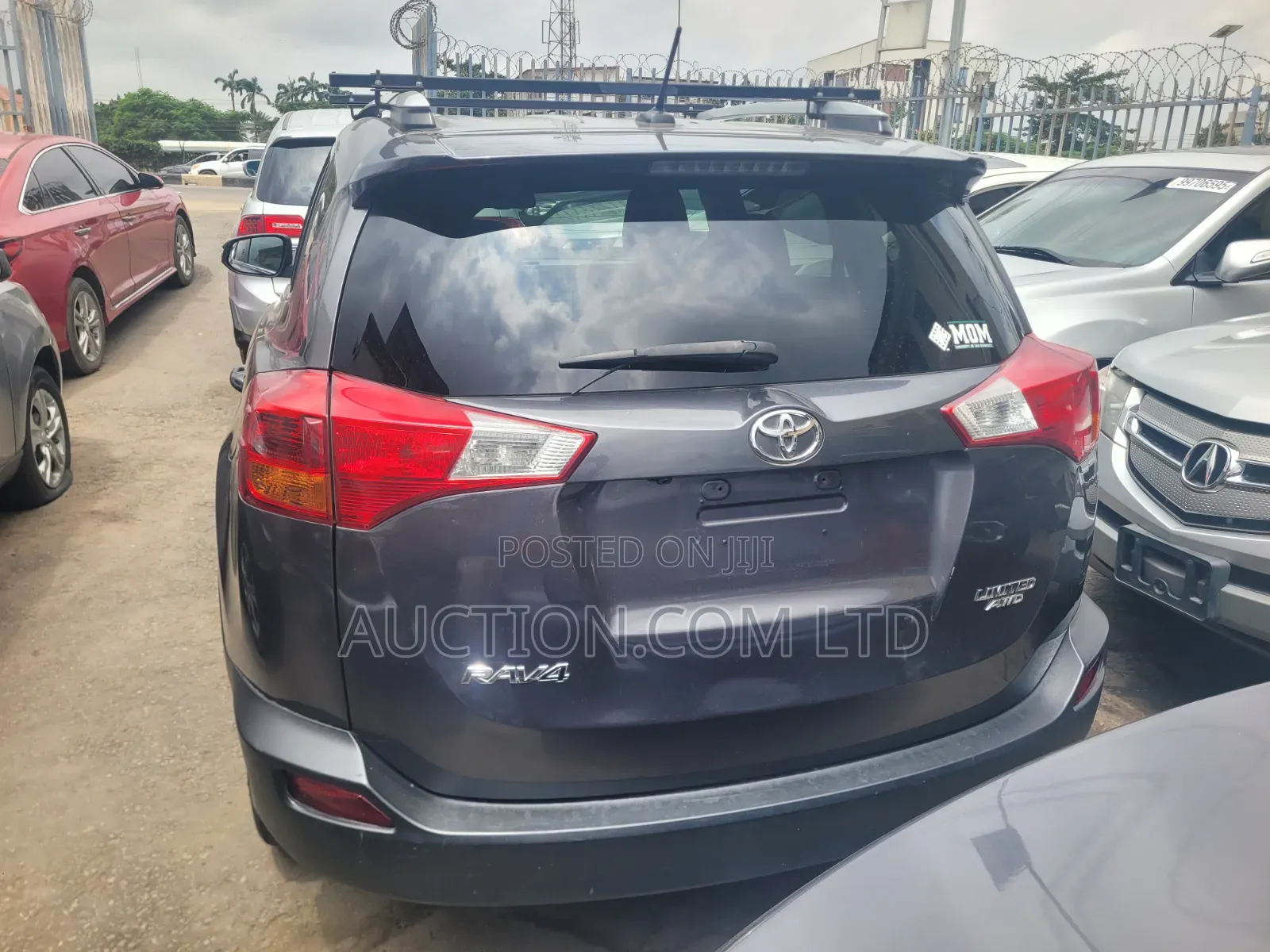 Toyota RAV4 Limited 4dr SUV AWD (2.5L 4cyl 6A) 2015 Gray