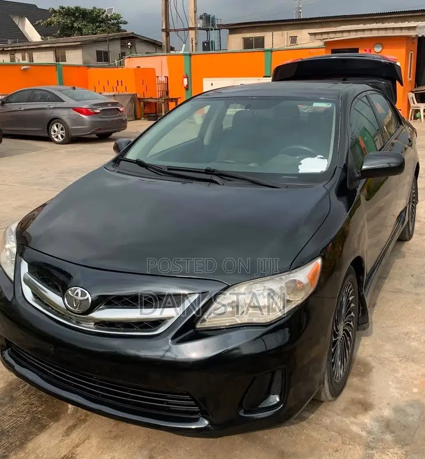 Toyota Corolla 2009 Black