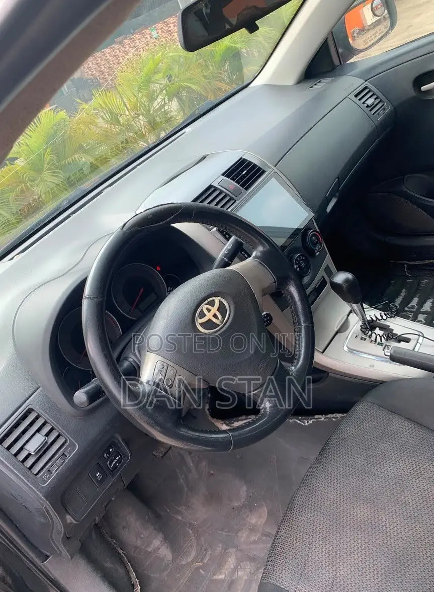 Toyota Corolla 2009 Black