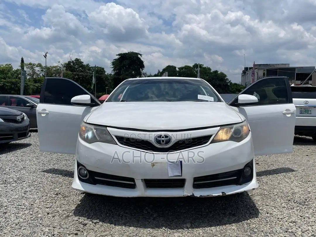 Toyota Camry 2013 White