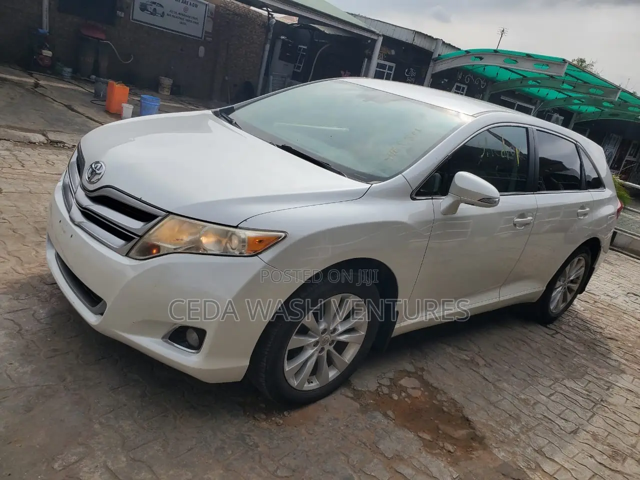 Toyota Venza LE 2012 White
