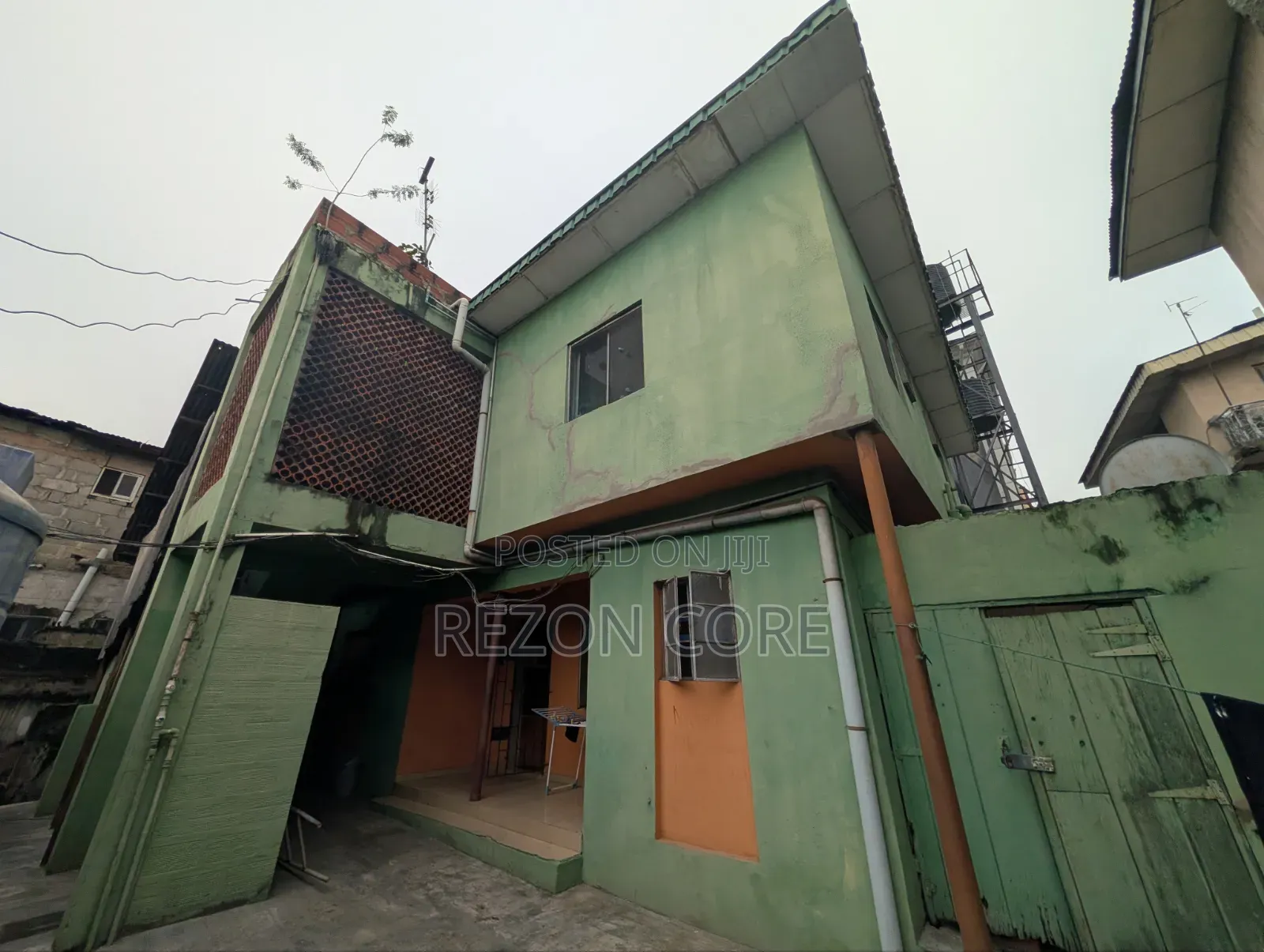 2bdrm House in Ojuelegba for sale