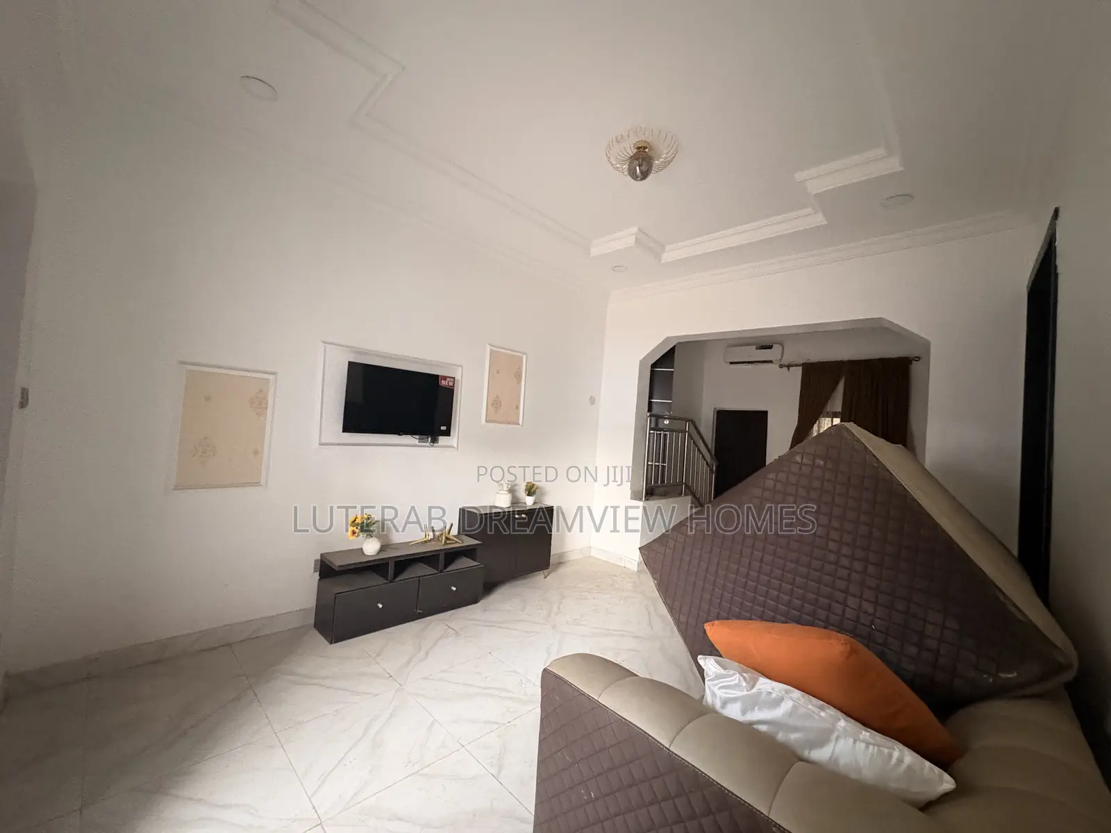 Furnished 3bdrm Apartment in Wuse 2 Main for rent