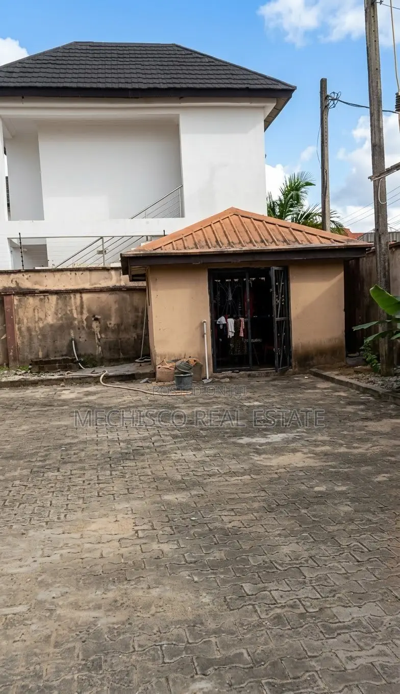 3bdrm Block of Flats in Rumuibekwe for sale