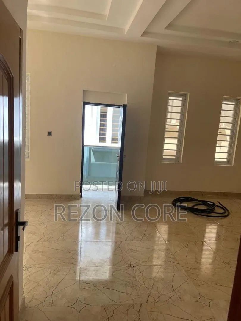 4bdrm Duplex in High Royal Castle, Ikota for rent