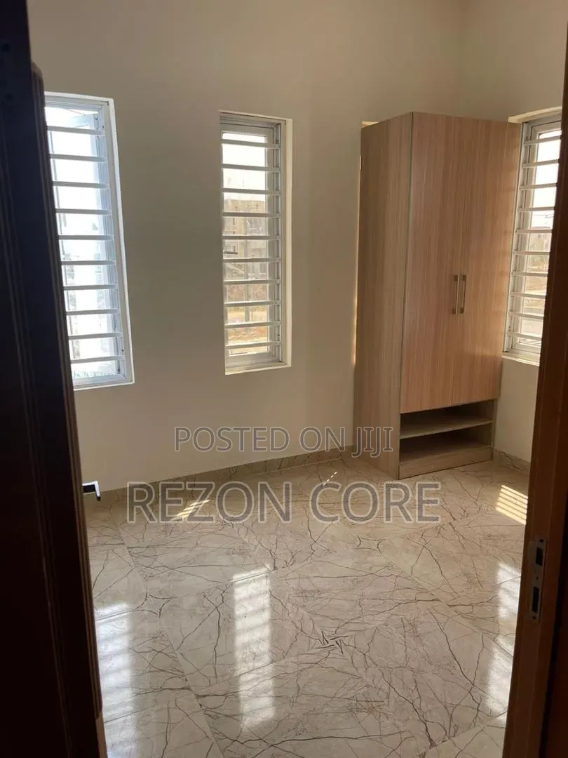 4bdrm Duplex in High Royal Castle, Ikota for rent