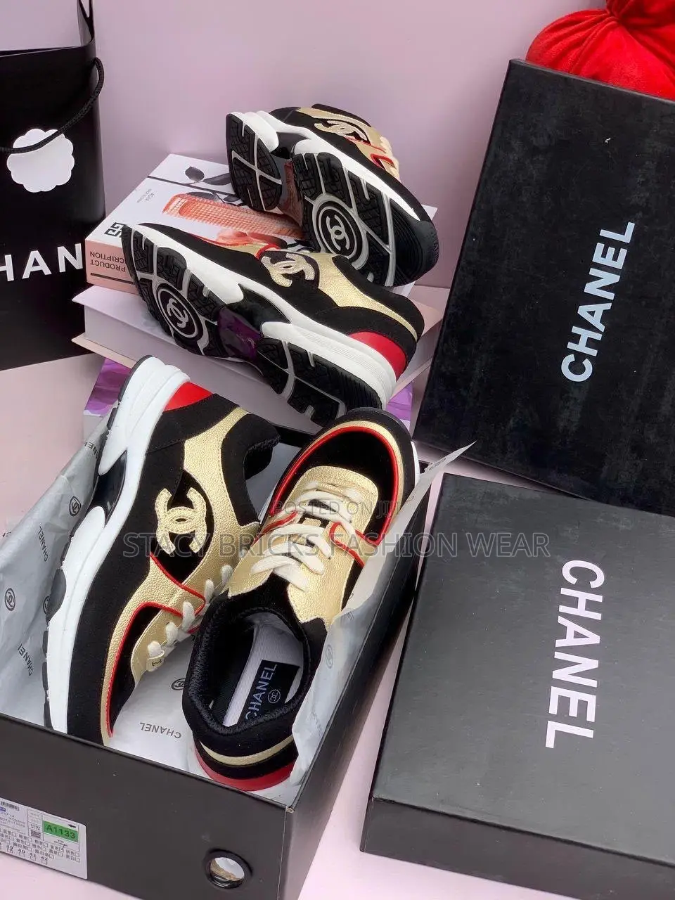 Luxury Chanel Sneaks Comes With Full Package