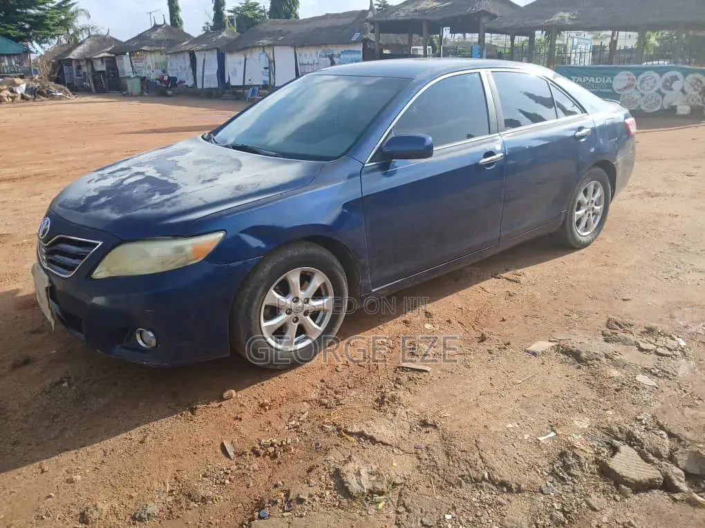 Toyota Camry 2011 Blue