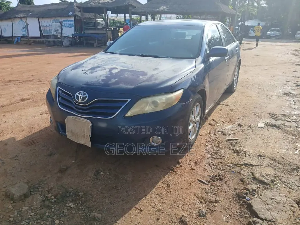 Toyota Camry 2011 Blue