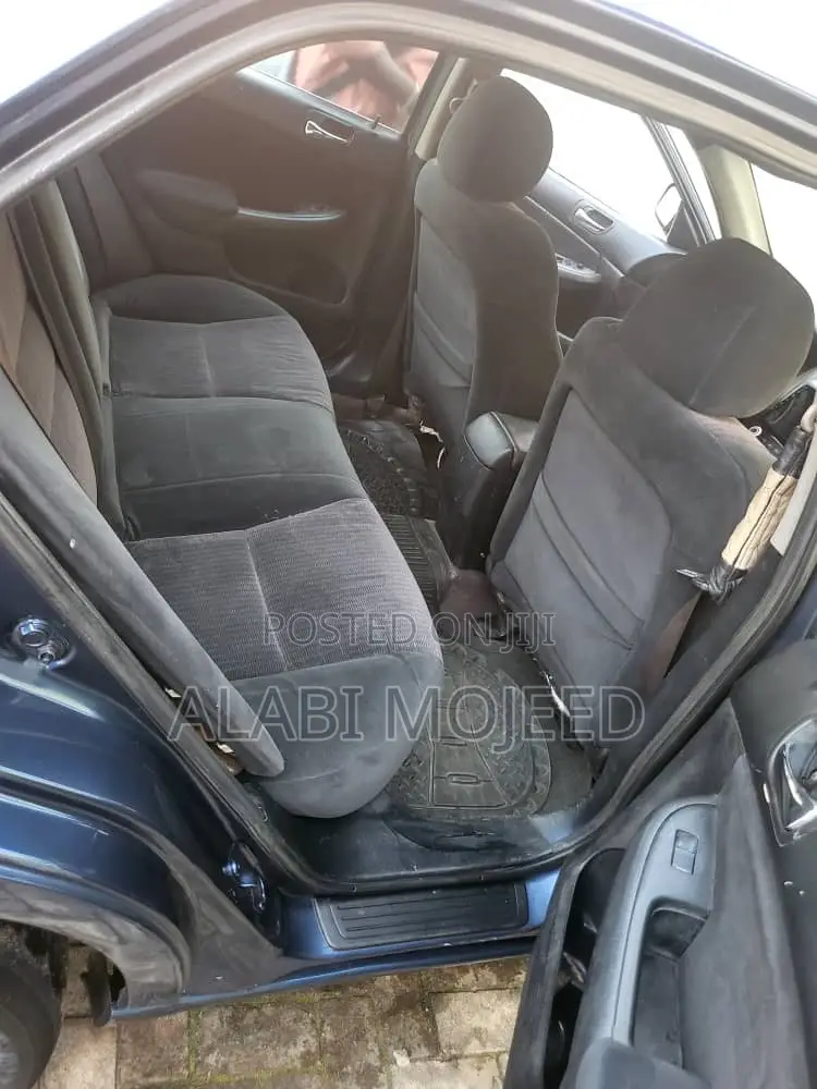 Honda Accord Automatic 2005 Blue