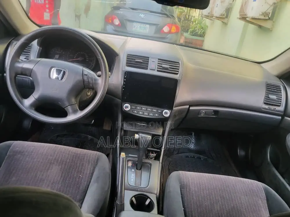 Honda Accord Automatic 2005 Blue