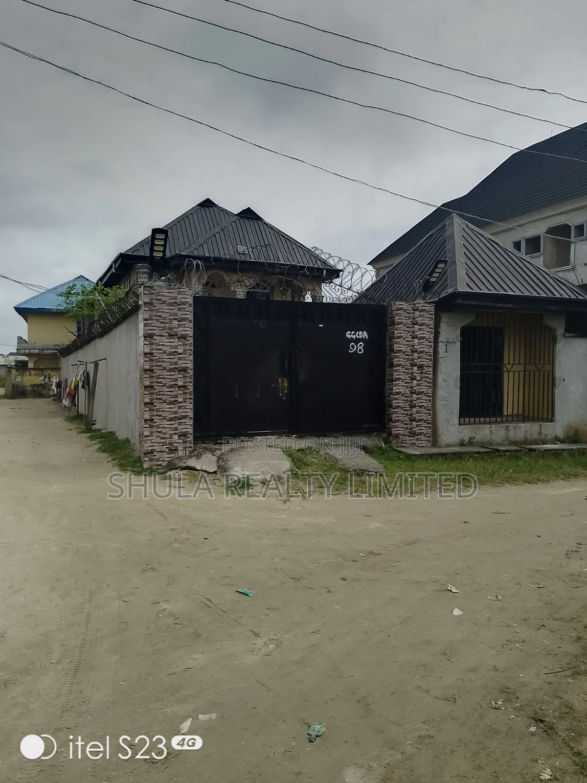 Furnished 5bdrm House in Ojo for sale