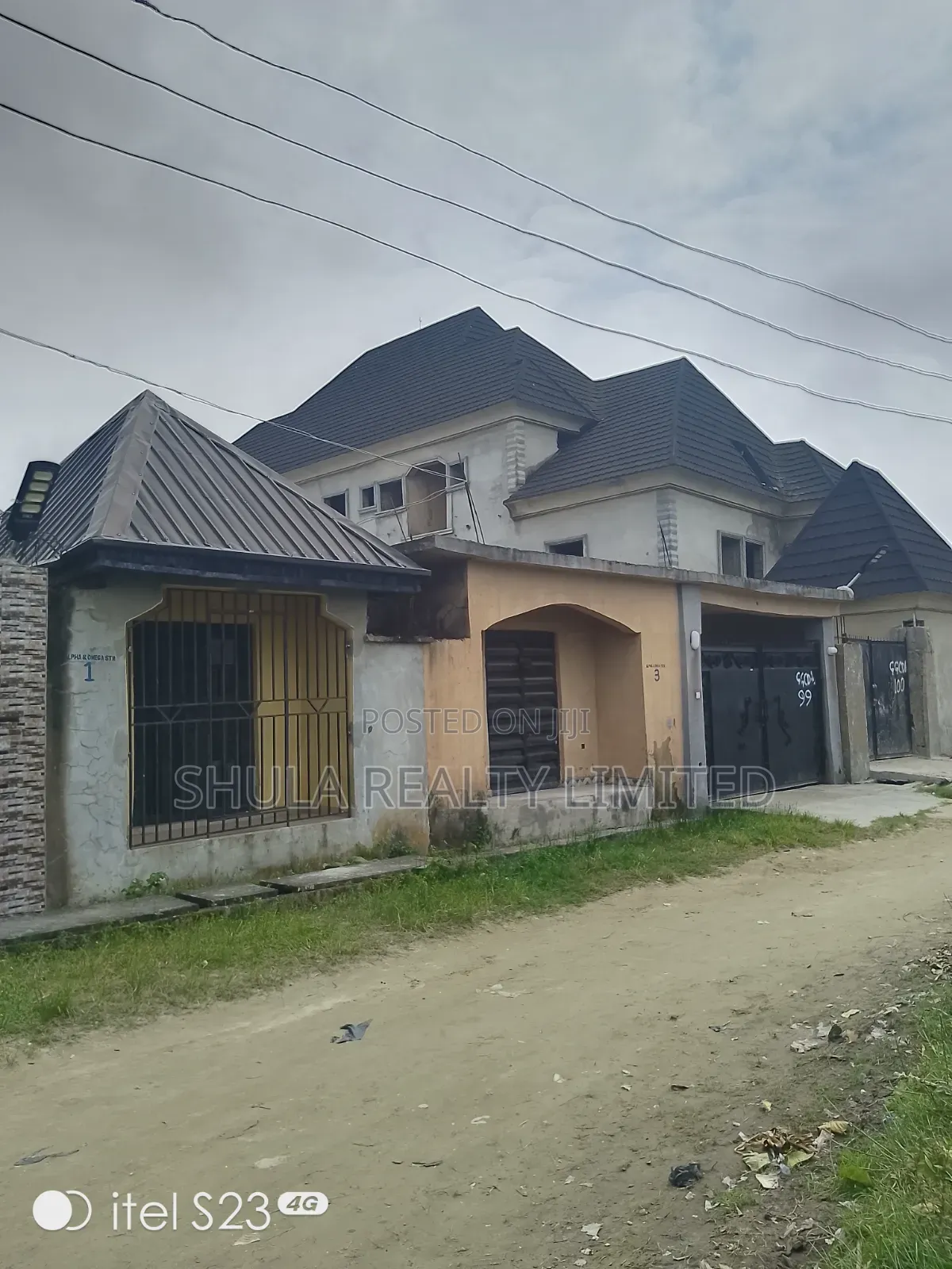 Furnished 5bdrm House in Ojo for sale