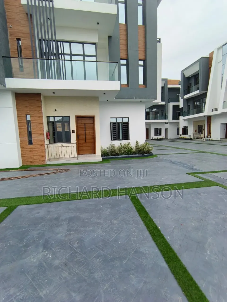 3bdrm Apartment in Secured, Abraham Adesanya Estate for rent