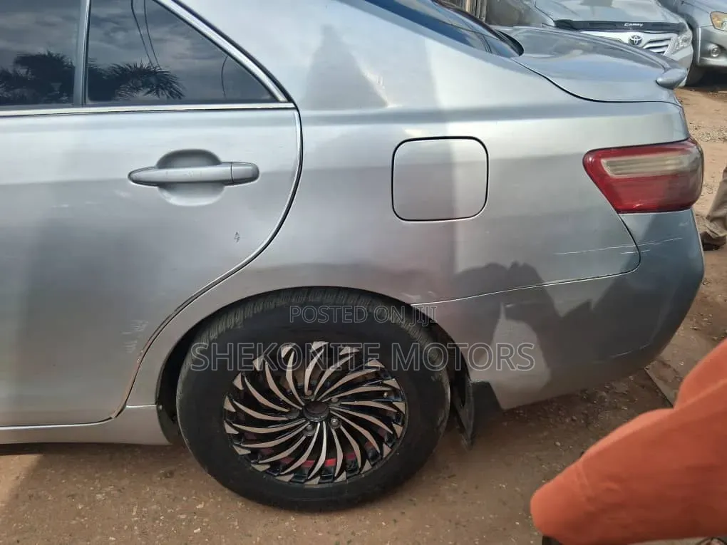 Toyota Camry 2008 Silver