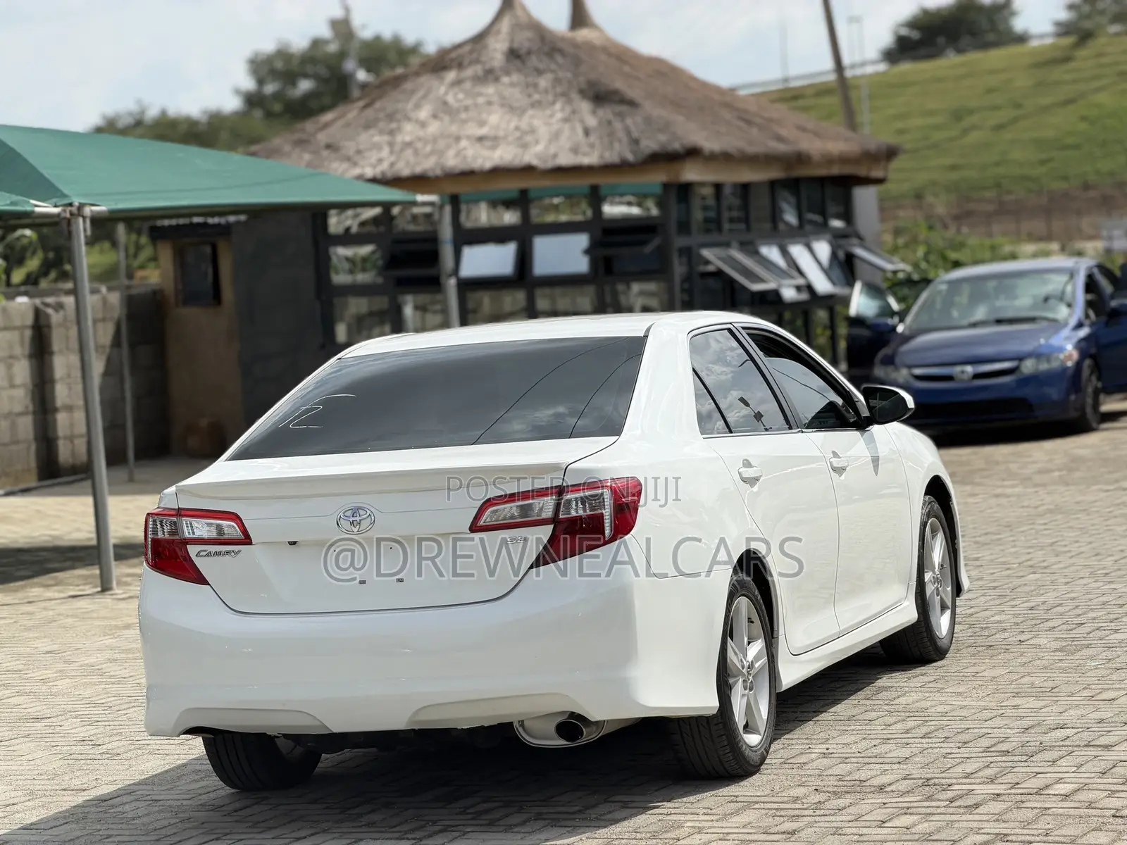Toyota Camry SE 4dr Sedan (2.5L 4cyl 6A) 2014 White