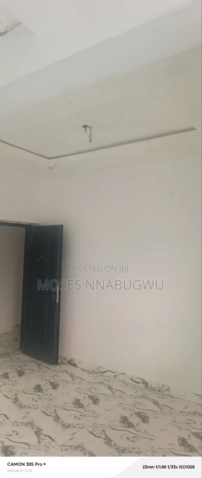 2bdrm Block of Flats in Woji Estate for rent