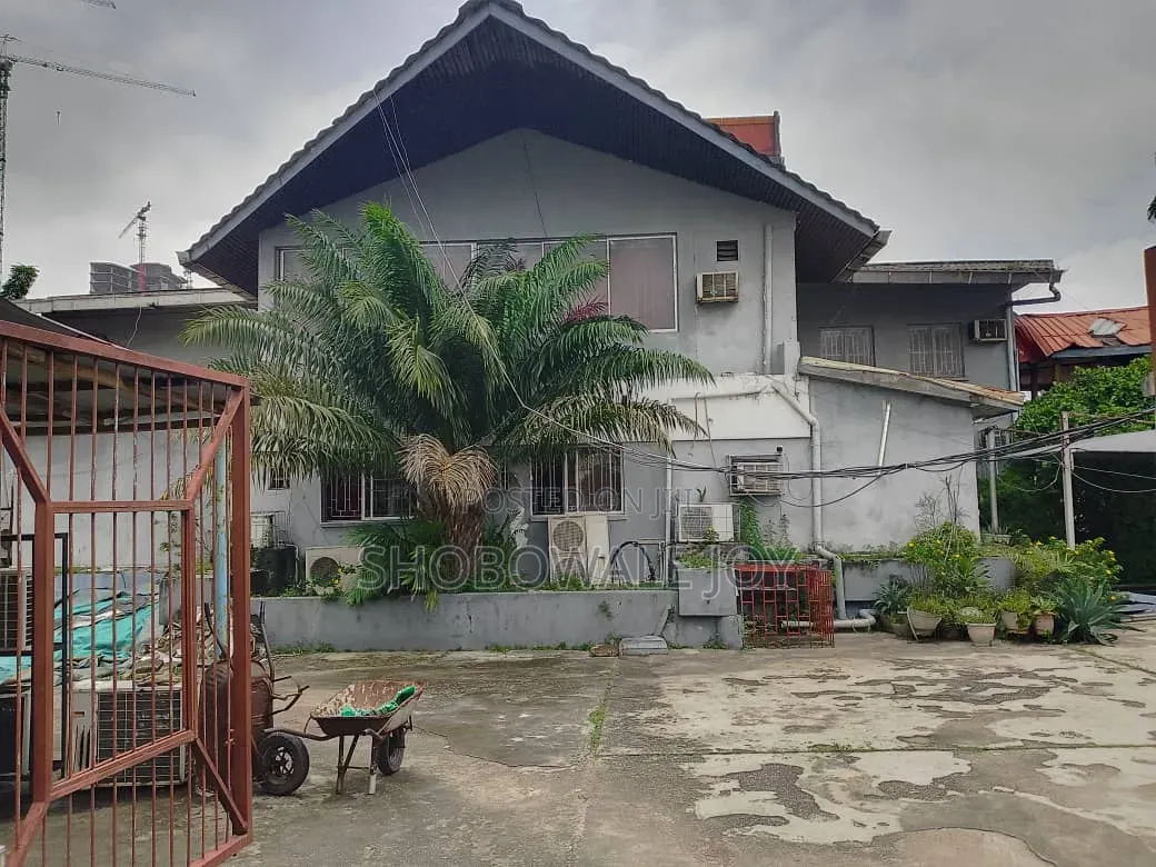 1st Floor Commercial Fully Detached Duplex