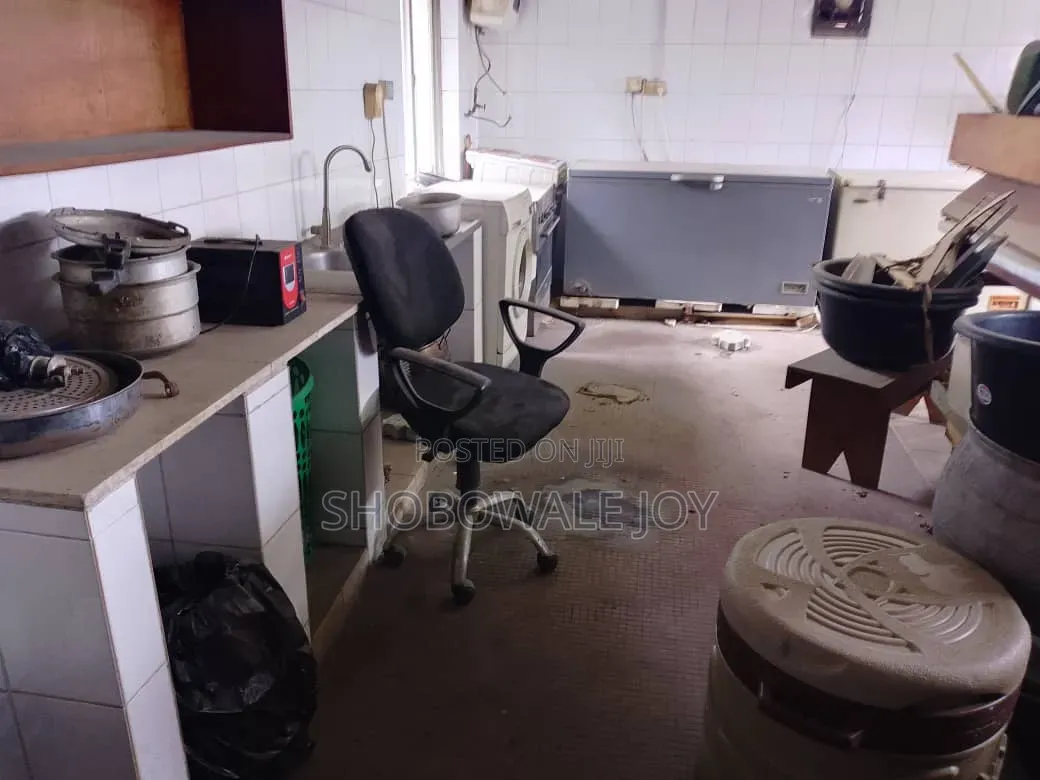 1st Floor Commercial Fully Detached Duplex