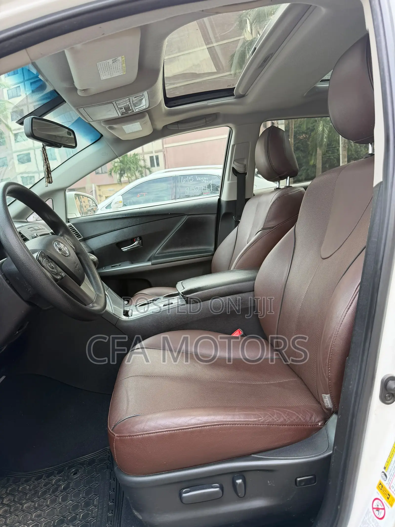 Toyota Venza XLE 2016 White