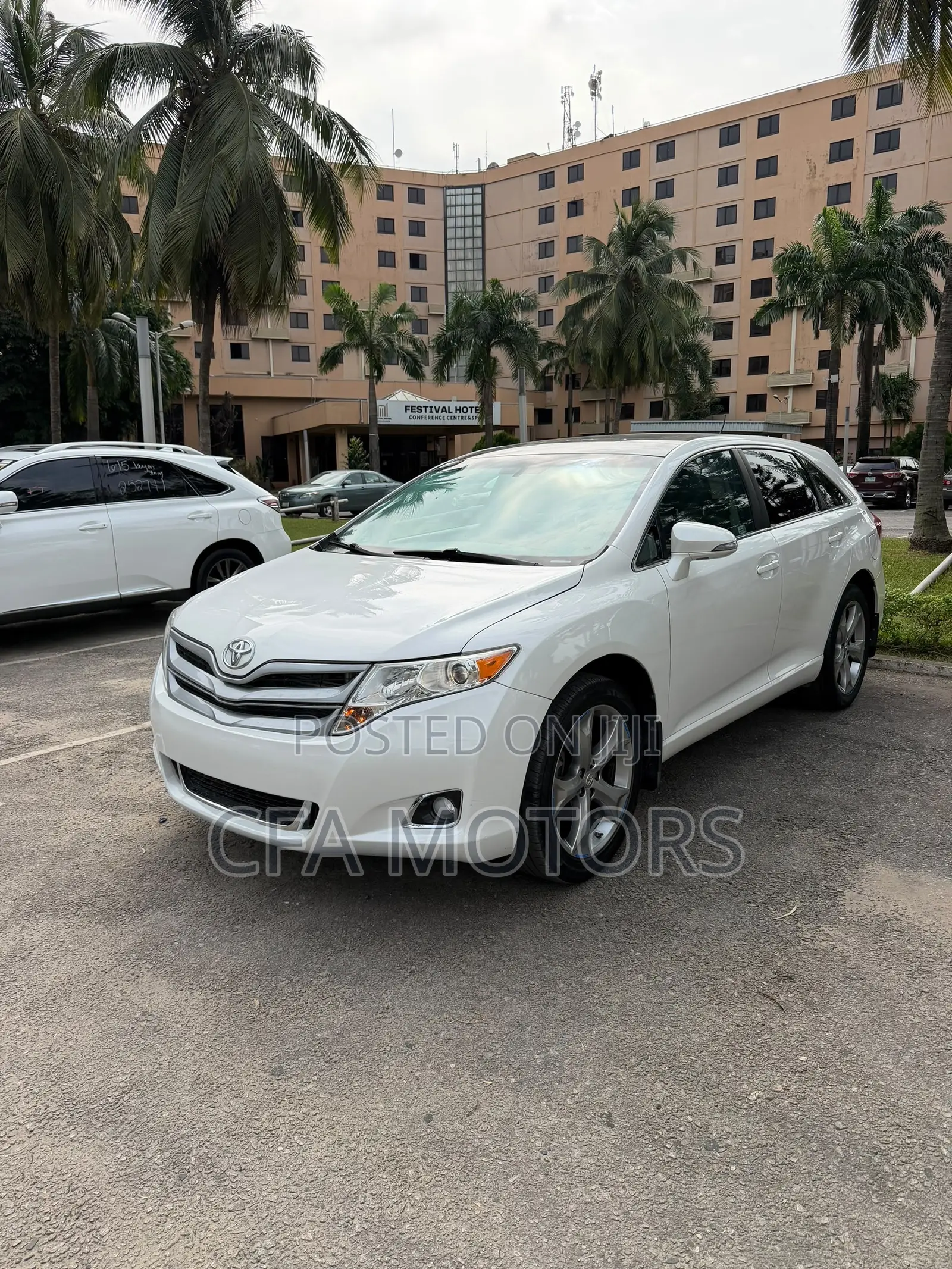 Toyota Venza XLE 2016 White