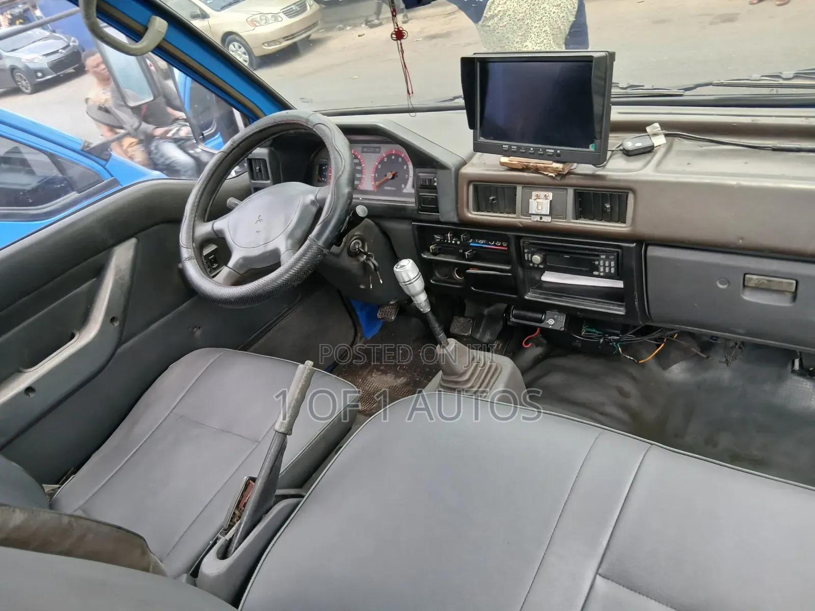 Mitsubishi Delica 2013 Blue