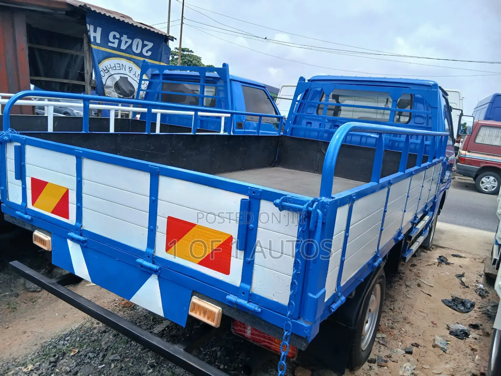 Mitsubishi Delica 2013 Blue