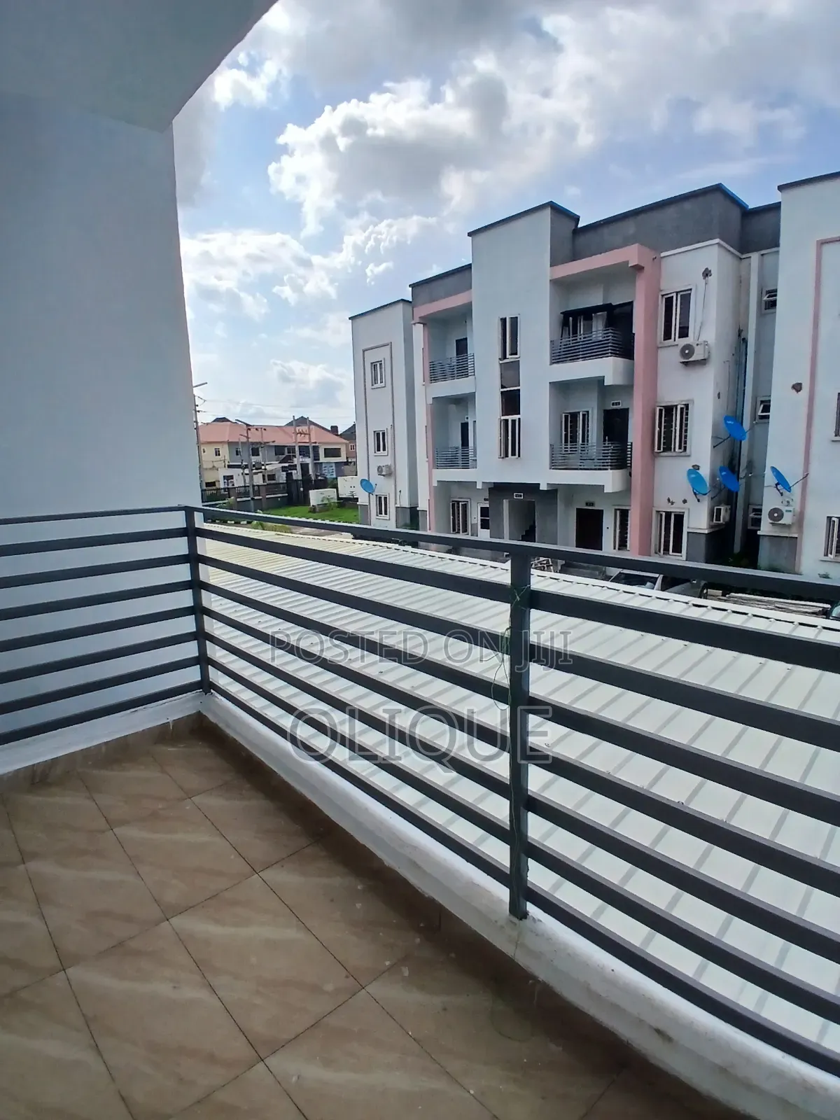 3bdrm Block of Flats in Dawaki for rent