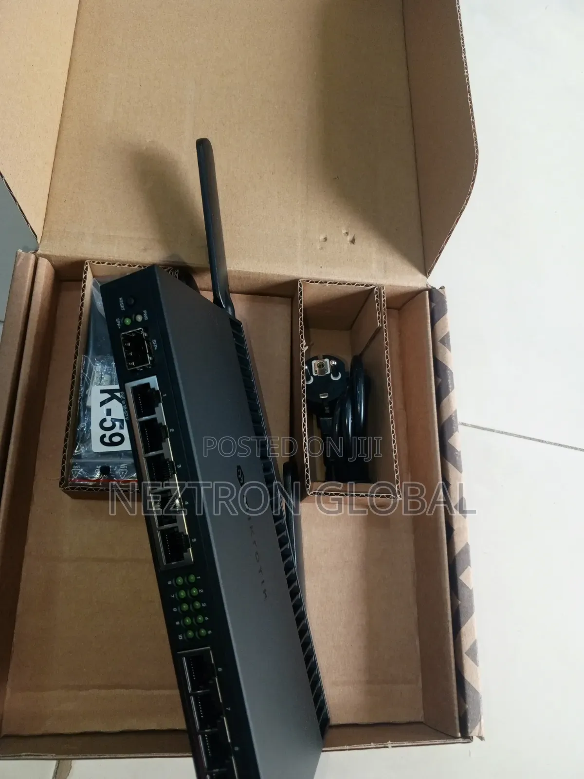 Mikrotik RB4011iGS+5HacQ2HnD-In