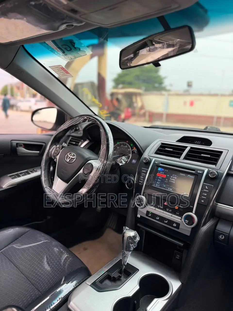 Toyota Camry SE 4dr Sedan (2.5L 4cyl 6A) 2013 Silver