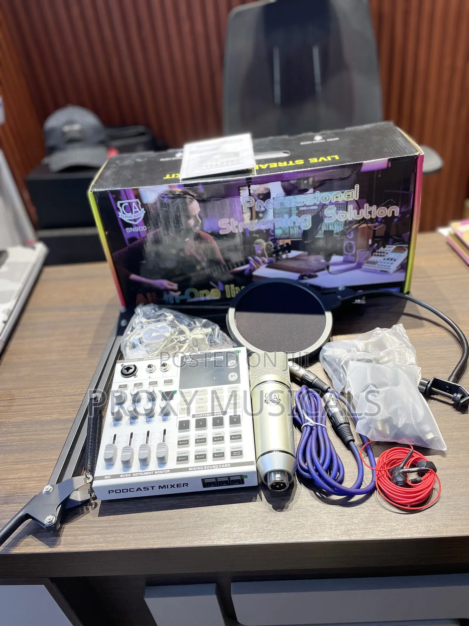 Classic Audio Studio/Podcast Kit