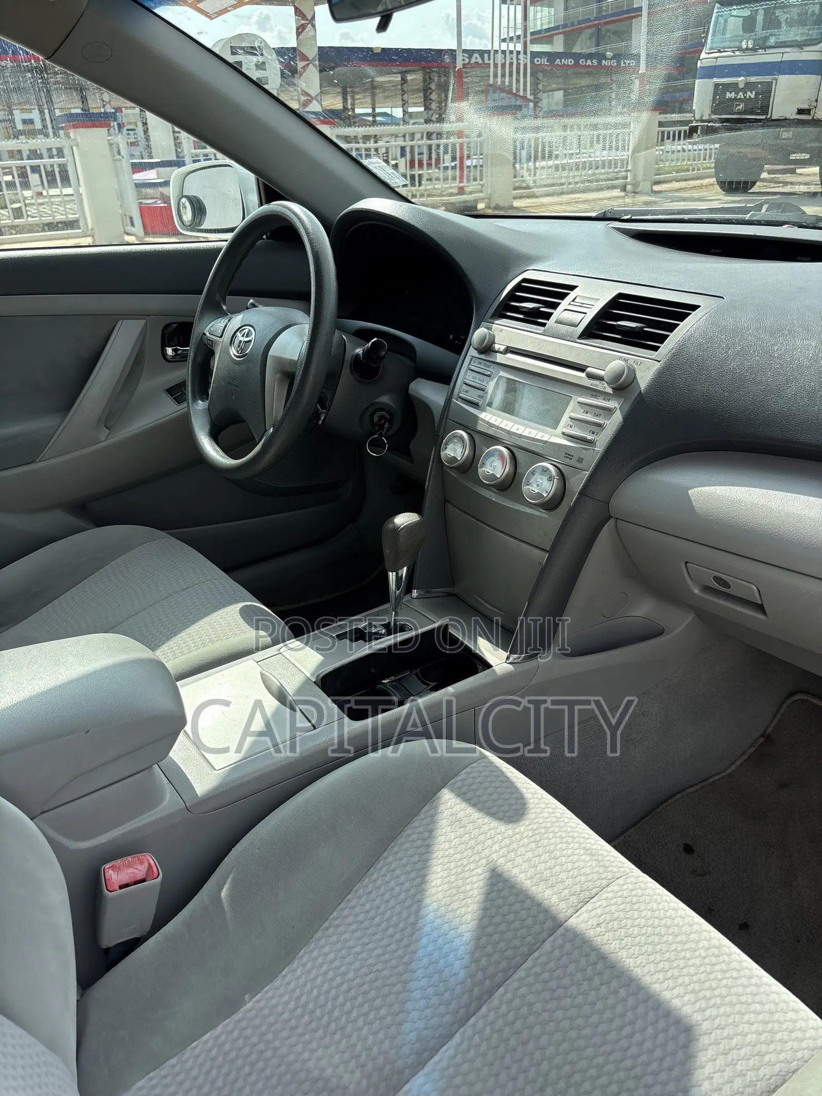Toyota Camry LE 4dr Sedan (2.4L 4cyl 5A) 2009 White