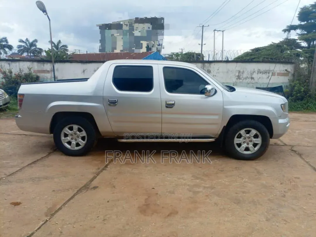 Honda Ridgeline 2010 Silver