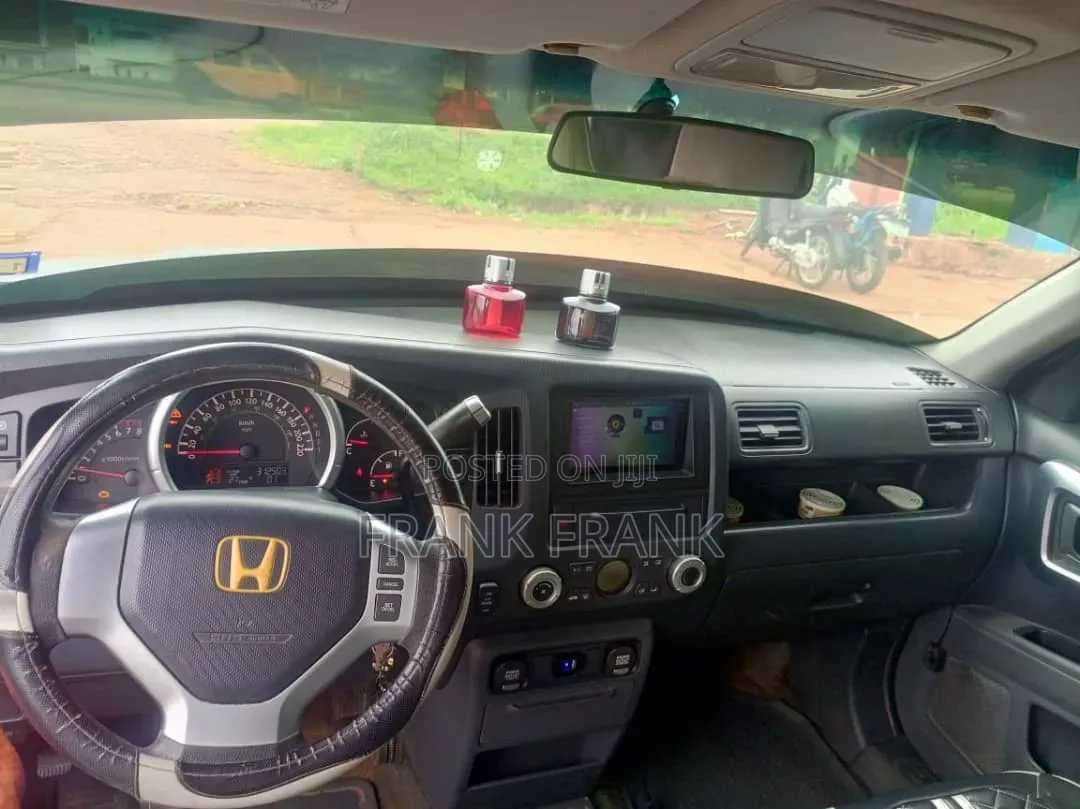 Honda Ridgeline 2010 Silver