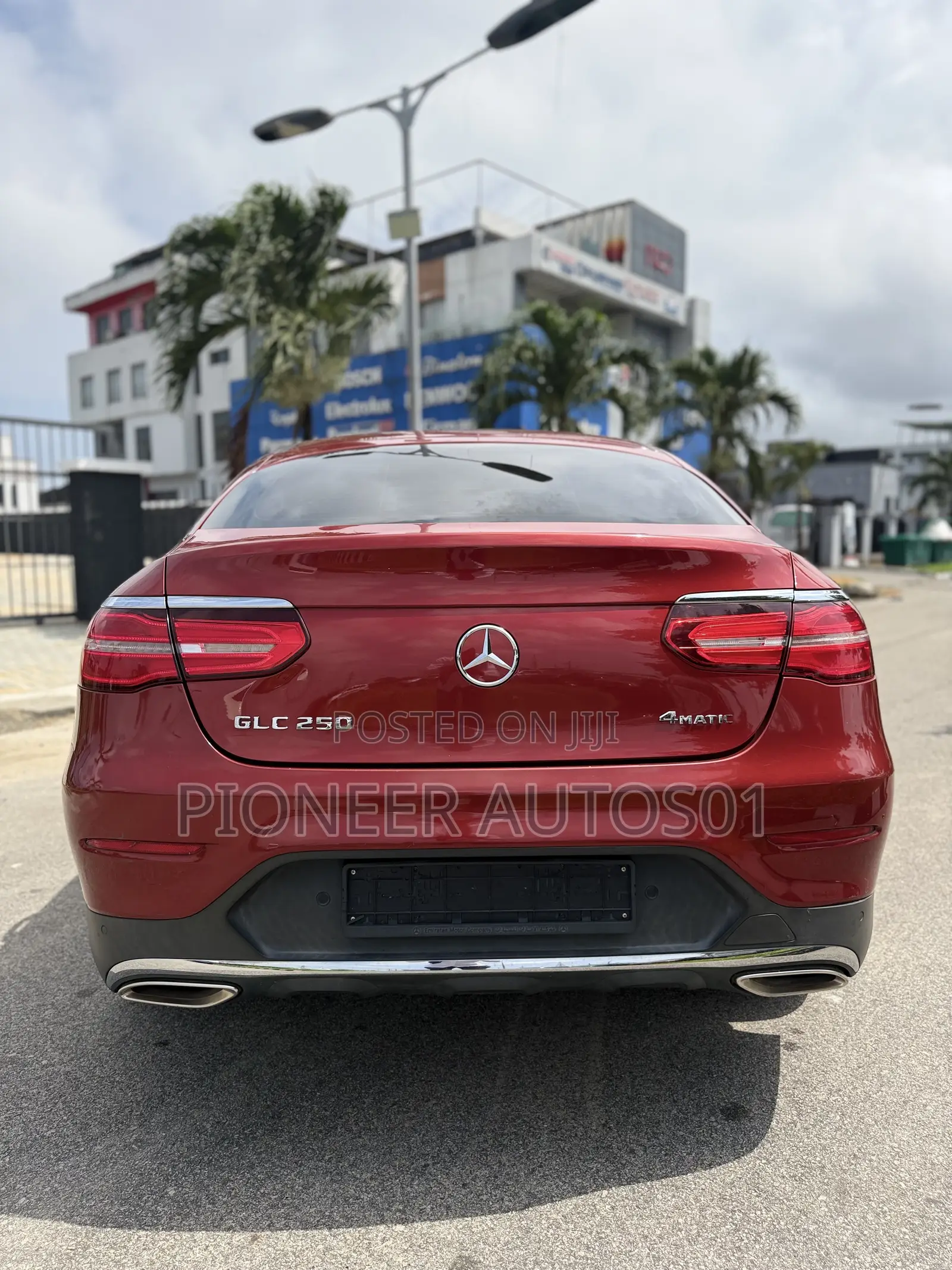 Mercedes-Benz GLC-Class 2017 Red